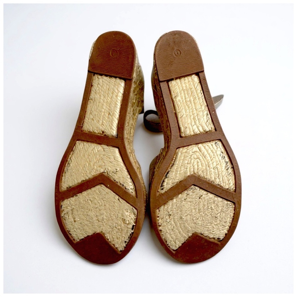 Marc Fisher Brown/Tan Suede Espadrille Wedges. Size 9 - Picture 5 of 9